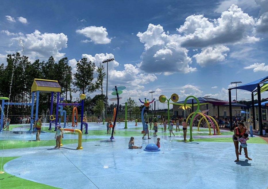 💦🌊 Splash pads = endless summer fun! These interactive features are safe, inclusive, and loved by kids of all ages. Thinking about adding one to your park? We can help 👉 cunninghamrec.com/contact-us/ 
#SplashPadFun #WaterPlay #CunninghamRecreation