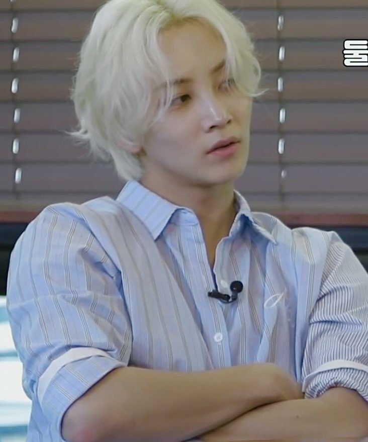 307 days until Jeonghan's return from military service.