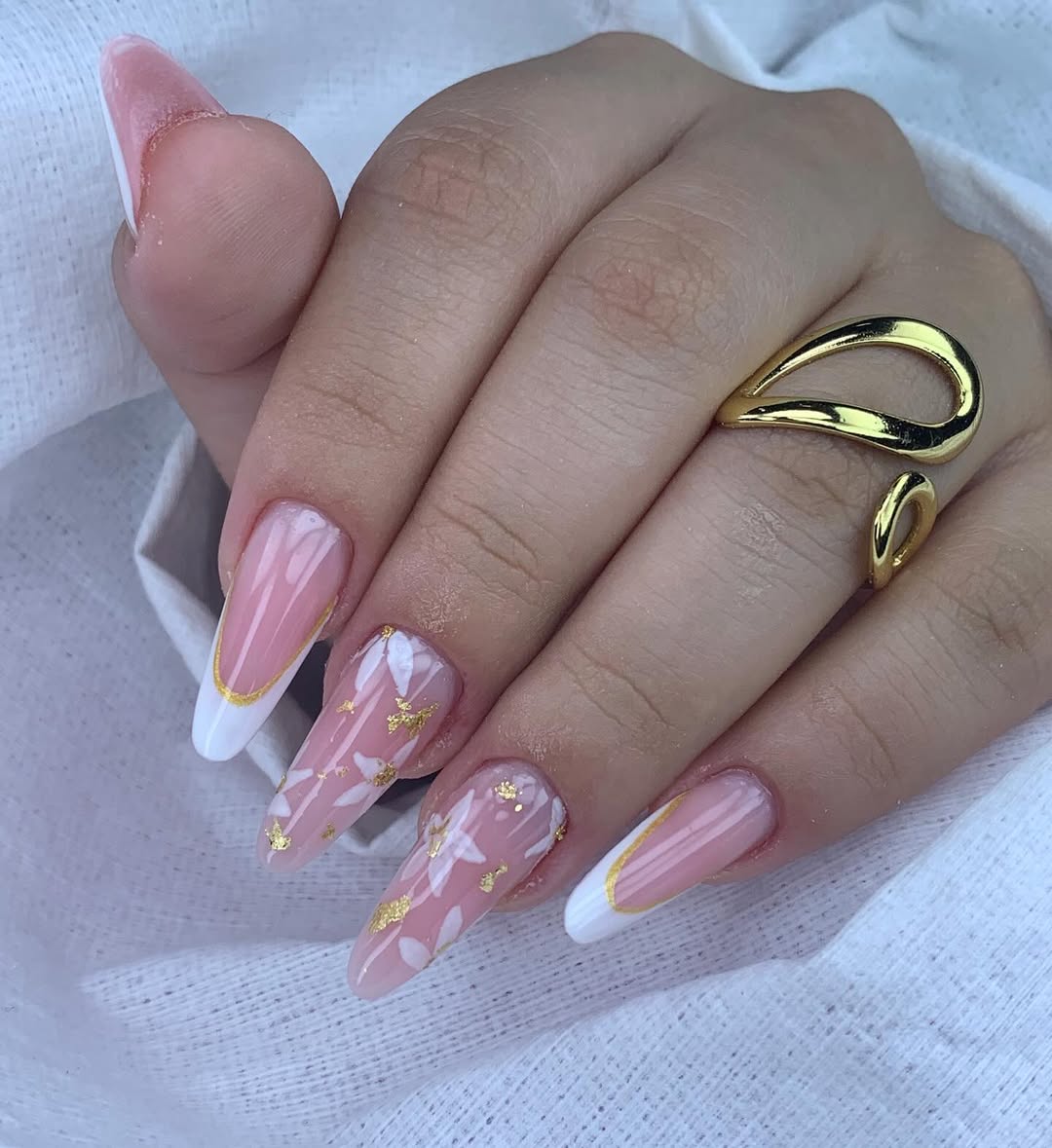 📸 belaesquiavonenails