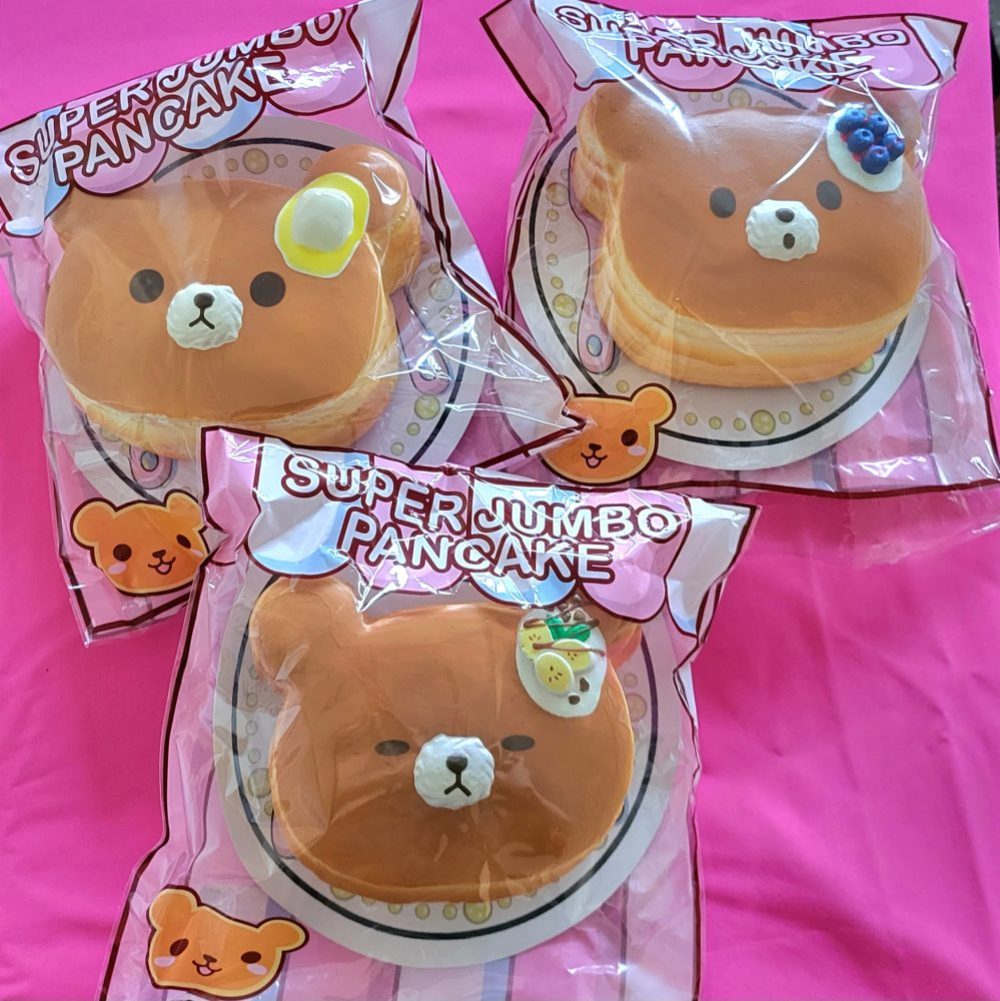 sbieela's tweet photo. wts punimaru pancake
very good condii (mulus bgt) 
offer up 350k
lengkap ada op, ballchain, acrylic tag
super mulus
(pict ambil di google)
yg serius bs langsung dm aja, kalo mau difotoin or videoin 🫶🏻 https://t.co/4R3LnK5atS