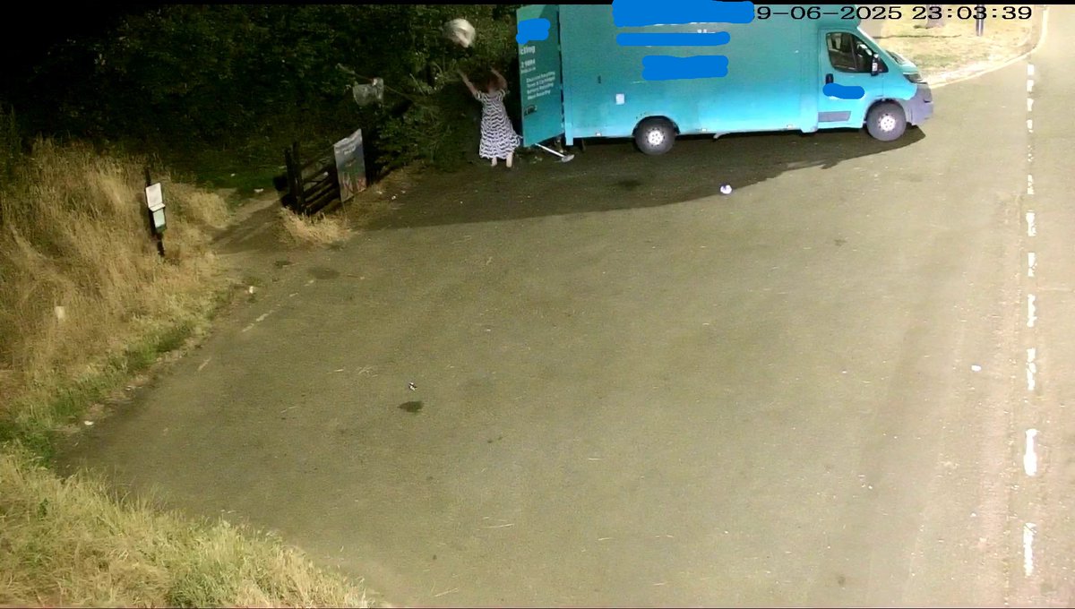 A van was observed pulling into a layby on Fryent Way and illegally dumping multiple bags of waste

A Fixed Penalty Notice of £1,000 has been issued to the driver💪

📅9 June 2025

⚠️Dont Mess with Brent