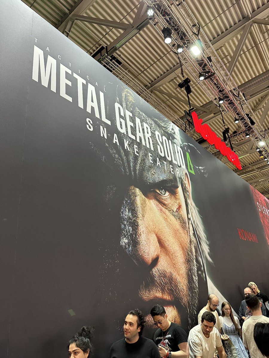 Jetzt zocke ich #MetalGearSolidSnakeEater 😍 #Gamescom