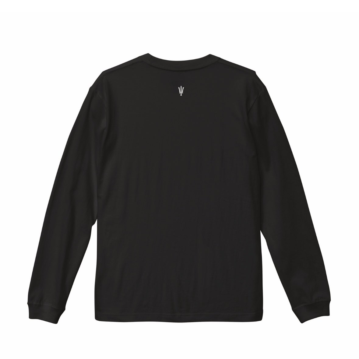 chapter 1

5.6オンス　ロングTシャツ
5,000円（税込）

BLACK×BLUE
BLACK×WHITE

サイズ展開は
XS.S.M.L.XL.XXL
サイズ詳細はDM又は
後のツイートにて