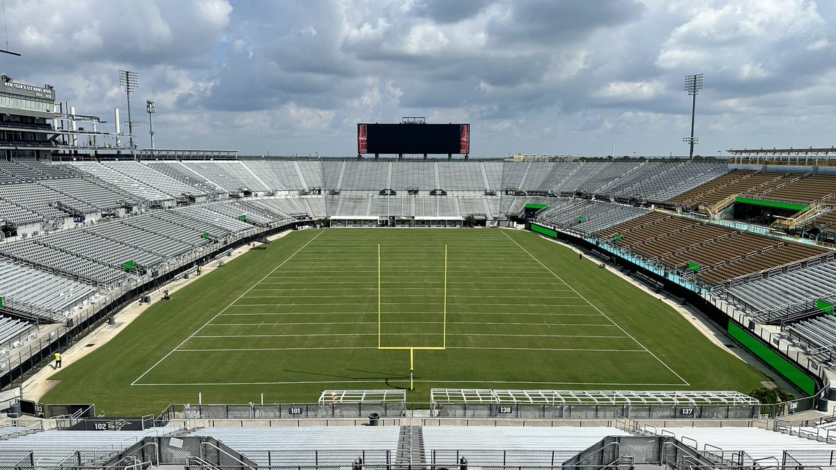 UCF_Video's tweet photo. 7 daysโ๏ธ
#KnightsVideo https://t.co/ngk8uxk75w