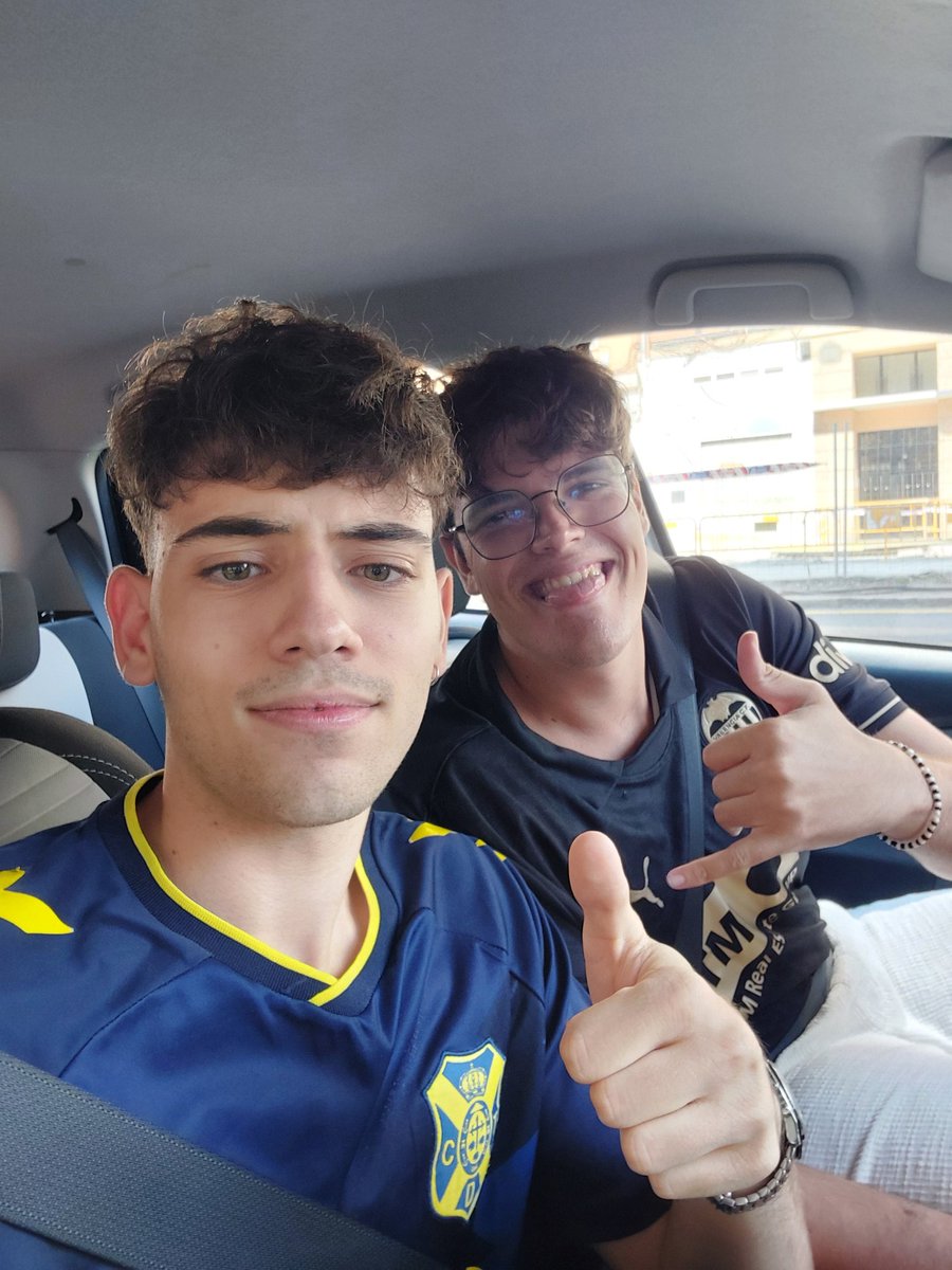 Un fan me ha pedido una foto, pero estaba sin batería y subo la foto para que la tenga.