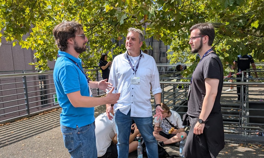 ParisGameBiz's tweet photo. #ParisGameBiz in the spotlight ! 🎮✨

At #Gamescom, the #PGB25 team introduced our Publishers Guidelines to the @GamesMarkt team.
The outcome ? They’ll be writing about our efforts to support studios and buyers.

#PGB25 keeps gaining international recognition ! https://t.co/eJPvCbj3WO