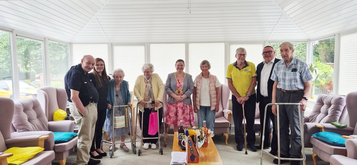 Our residents and staff at Abbeyfield Berkhamsted and Hemel Hempstead were thrilled to welcome the Mayor of Dacorum Councillor Catherine McArevey on a recent tour of their homes 🏡

Learn more about #Abbeyfield Berkhamsted and Hemel Hempstead Society: dacorum.abbeyfield.com