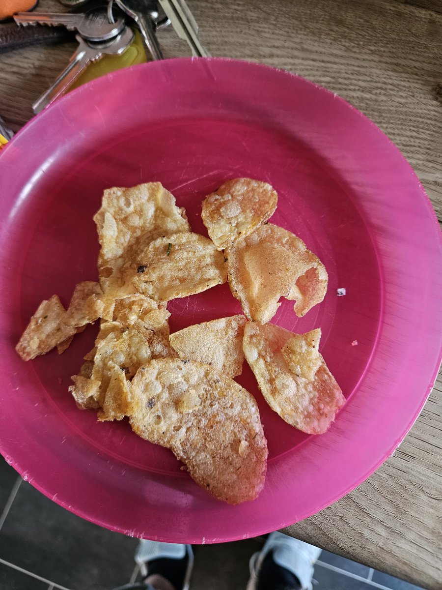 Emma 🙂 tweet media