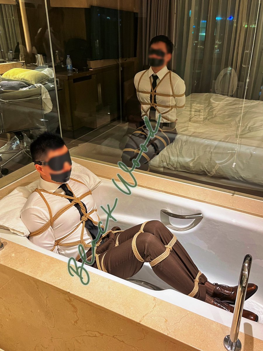 辛苦灰老师<a href="/CS_KB_Pokemon/">星城灰【8.11-8.22上海】</a> 费力把我从浴缸里拽出来🤣