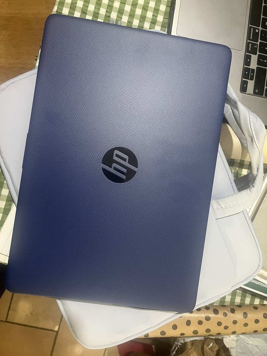 Gemma (@edadventuresm) on Twitter photo A big thanks to <a href="/TsuiAllen/">Allen Tsui</a> for all the help and advice re laptop for Marthy (from my parents for her 11th bday but ordered by me) as I think with your help we got the right one, opened today and loves it ๐ if anyone needs tech advice defo recommend <a href="/TsuiAllen/">Allen Tsui</a> A big thanks to <a href="/TsuiAllen/">Allen Tsui</a> for all the help and advice re laptop for Marthy (from my parents for her 11th bday but ordered by me) as I think with your help we got the right one, opened today and loves it ๐ if anyone needs tech advice defo recommend <a href="/TsuiAllen/">Allen Tsui</a>