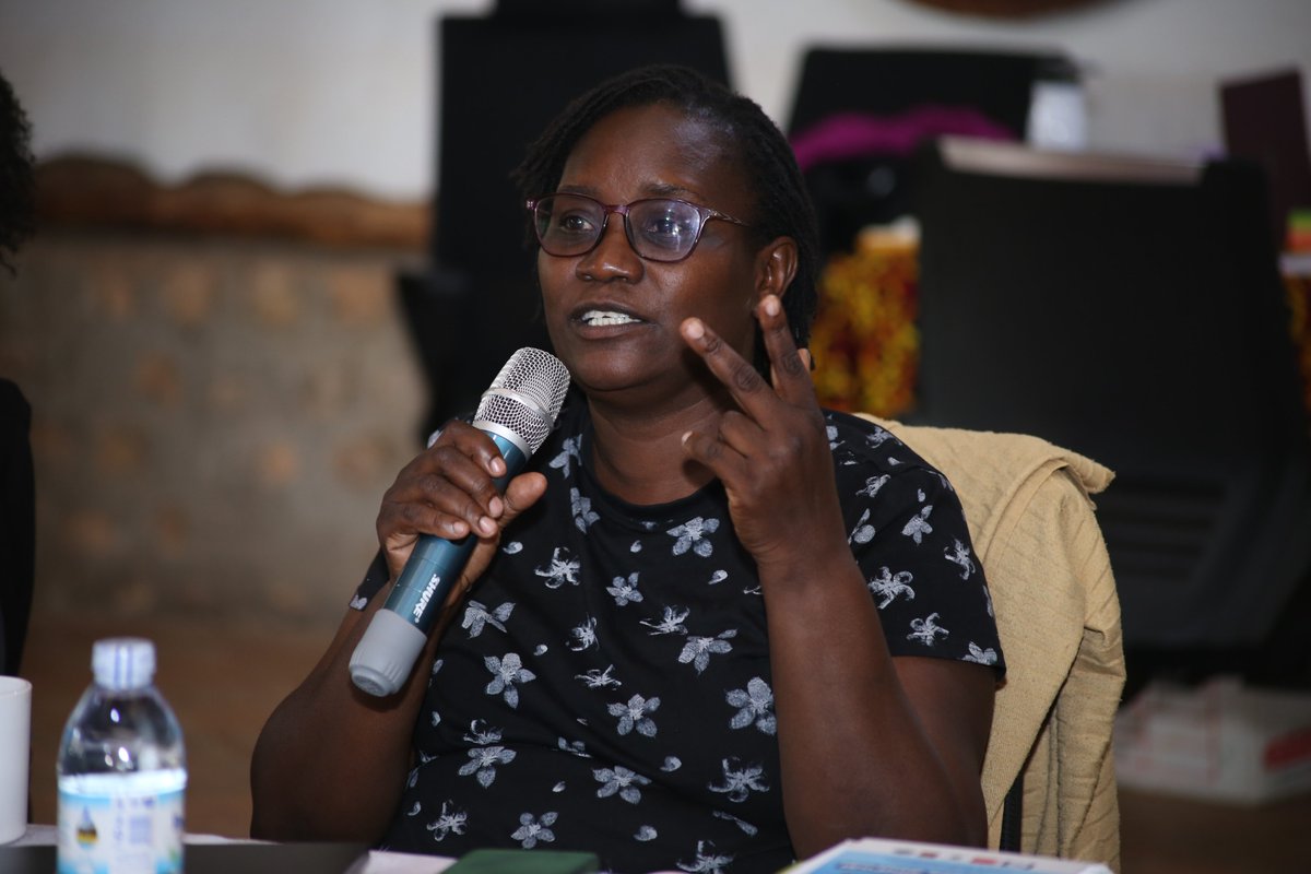 As content creators, story tellers and writers, one of the things we should normalise is to tell our stories in a positive way. We are in the era of impact stories and so we have the opportunity to tell better stories. <a href="/AkelloMartha/">Martha Akello Otim</a> 
#socialmediadepolarisation #disinformation