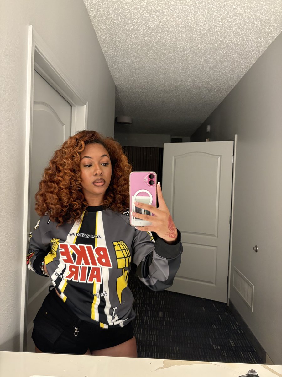 Me and this mirror 🤝🏽