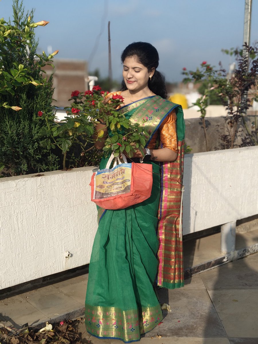 mira_yadav_'s tweet image. Saree से सुंदर कोई भी पहनावा नहीं।