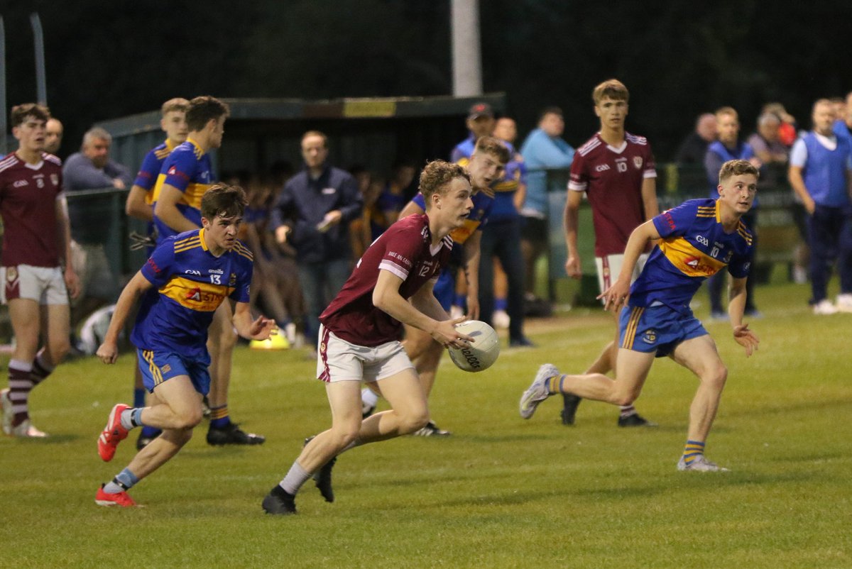Last round of U18 Premier 1 Football Championship- Play Off required in Section 2 🏐🏐

🏆 <a href="/RebelOg_/">Rebel Og</a> Fé 18 P1 FC Rd 3
🏟️Carrigaline
⏰ FT

🔵🟡 <a href="/CarrigalineGAA/">Carrigaline GAA</a> 0-14
🟣⚪️ <a href="/GaaBishopstown/">Bishopstown GAA Club</a> 2-09

A few pics …