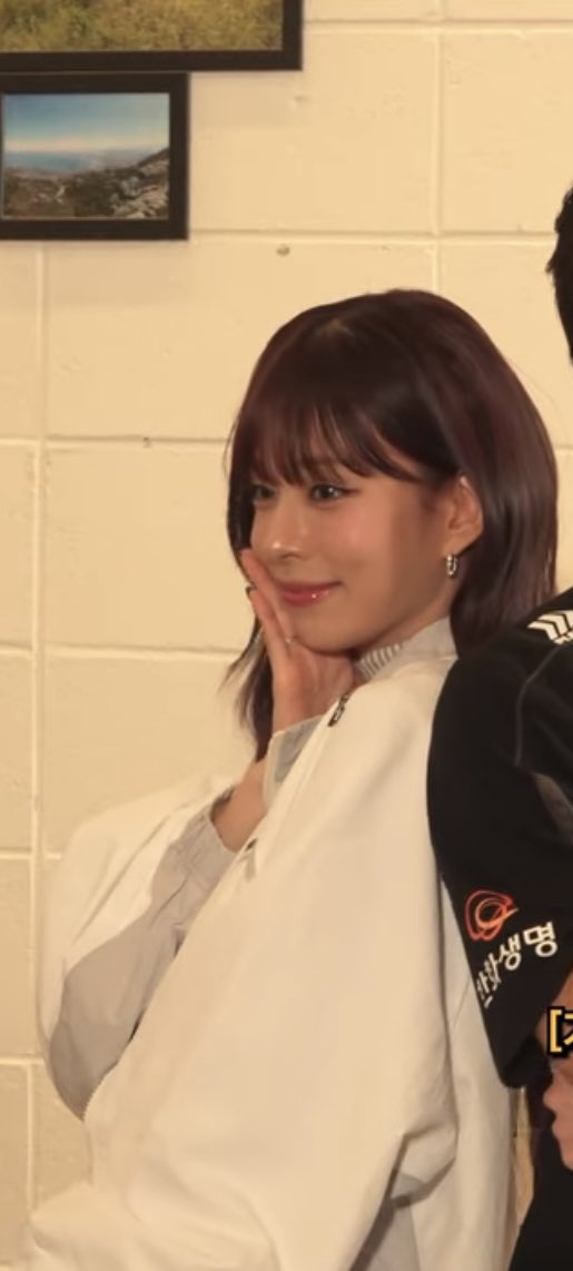 FloverChang's tweet image. 레전드 미쳤슨…