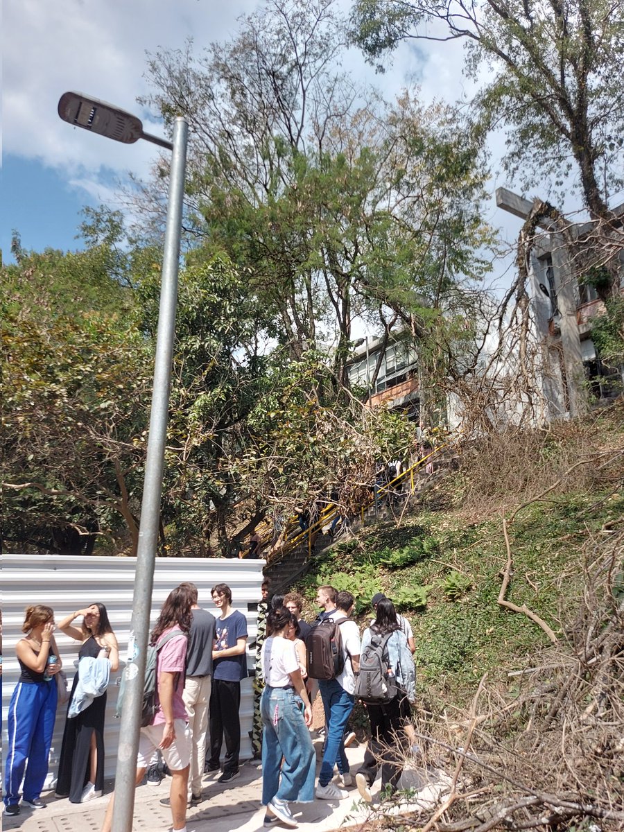 n acredito q tão subindo a fila desse lado dnv veii