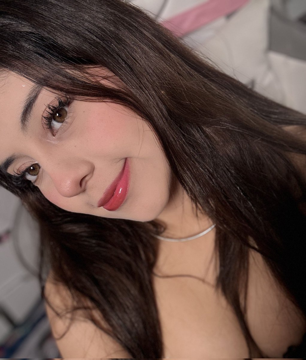 lafourcademc's tweet photo. Feliz Cumpleaños Zully 🩷
#ZullyFest #TeamZully https://t.co/0cIp7VVzgi