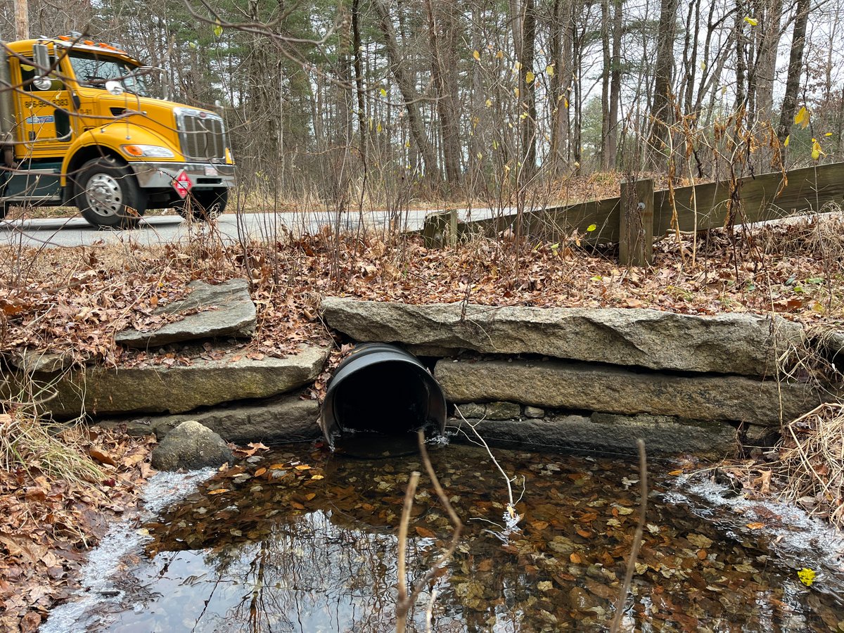 Last week, DER announced over $2.9 million in grants to support restoration projects throughout MA. Funding will support culvert replacement projects in 21 towns as well as the Herring River Estuary Restoration Project in Wellfleet &amp; Truro.

Learn more at mass.gov/news/healey-dr…