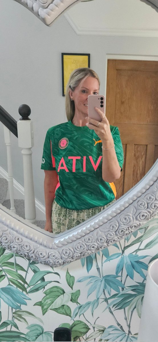 Dressed up and ready to go out for my birthday meal at my favouite Italian Restaurant! <a href="/RomileyItalian/">The Italian, Romiley</a> <a href="/StockportCounty/">Stockport County</a>