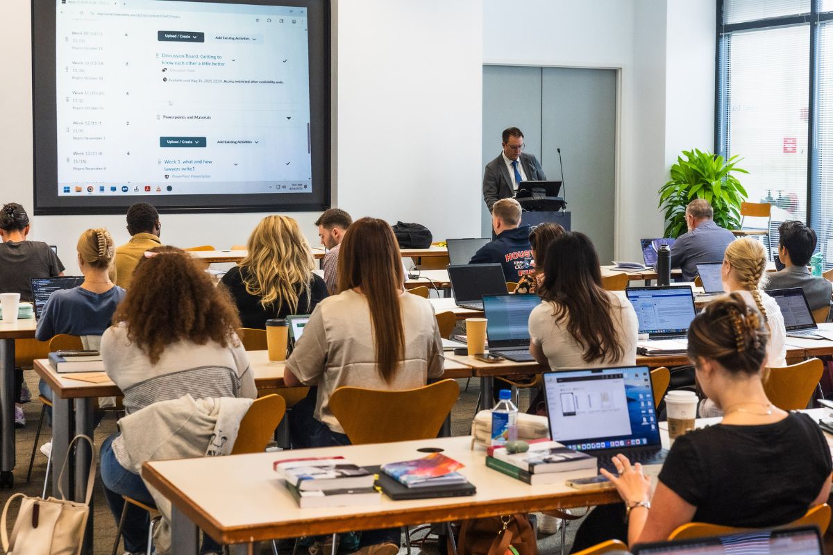 This fall, these students from across Texas and several other states are enrolled in South Texas Law's highly selective online, ABA-accredited J.D. degree program.

Learn more about our J.D. Part-time / Online here: bit.ly/3JkDtNX