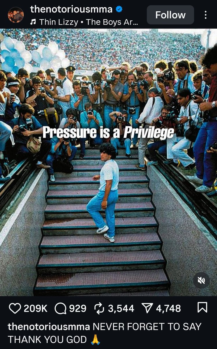 Que tipazo Conor McGregor, sube fotos del Diego.