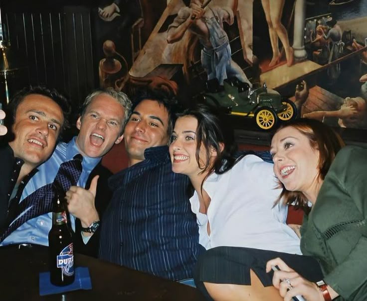 parihumen's tweet photo. Series: How I met your mother 
Fun,romance,classic. Friends and lovers forever. It's how I met your aunt robin. Comfort series.10/10 https://t.co/bgEZtJ4H5T