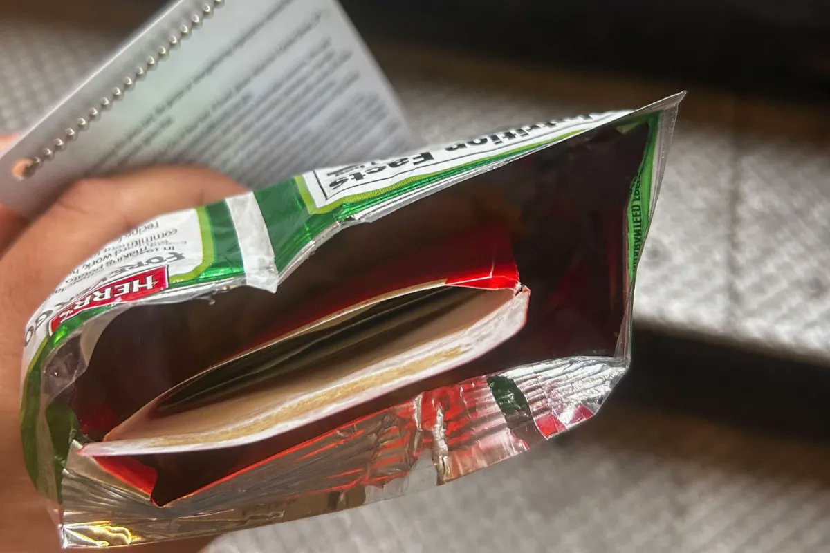 I think that the Eric Adams potato chip story is such a great example of the power of photojournalism. The image of the cash in the Herr's bag really makes the story. This pic is up there in the great photos of NYC like the sailor kissing nurse or lunch break on the steel beam