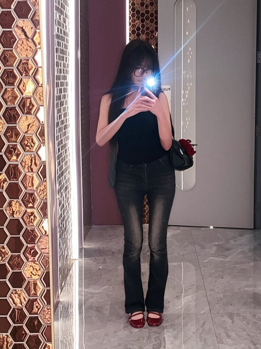 navy blue (@9gxsir) on Twitter photo 