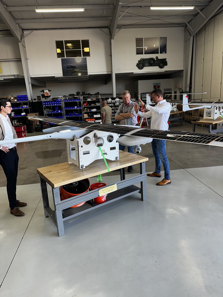 MarkAmodeiNV2's tweet image. This week, I toured Kraus Hamdani Aerospace’s hub in Reno to see their advanced AI-powered unmanned aircraft in action.

Their impressive technology supports our armed forces, aids disaster relief, enhances critical communications, and advances key national security priorities.