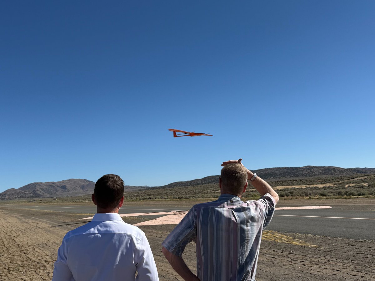 MarkAmodeiNV2's tweet image. This week, I toured Kraus Hamdani Aerospace’s hub in Reno to see their advanced AI-powered unmanned aircraft in action.

Their impressive technology supports our armed forces, aids disaster relief, enhances critical communications, and advances key national security priorities.