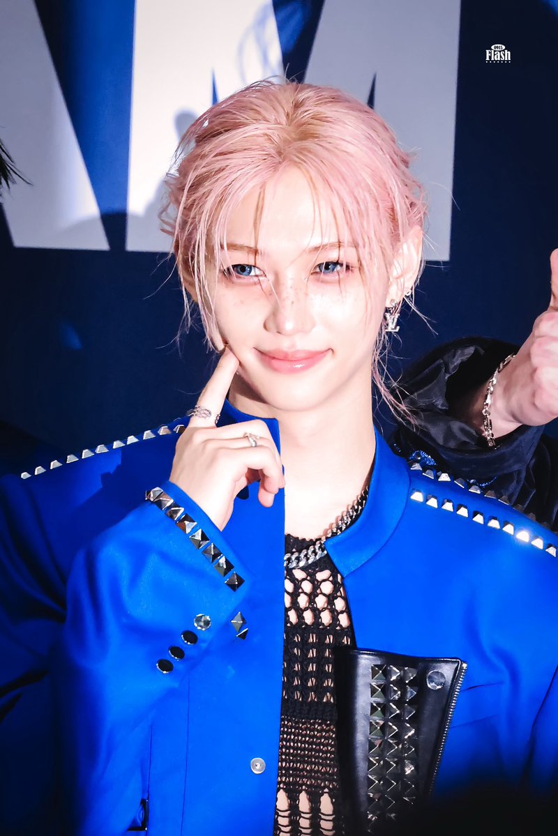 🐥FELIX PERFECT PRINCE👑 (@fluffy_yonglixx) on Twitter photo honey peach LEE FELIX
FELIX 2ND LV ANNIVERSARY
#FelixLVHouseAmbassador_Year2
#FELIXxLouisVuitton <a href="/LouisVuitton/">Louis Vuitton</a> honey peach LEE FELIX
FELIX 2ND LV ANNIVERSARY
#FelixLVHouseAmbassador_Year2
#FELIXxLouisVuitton <a href="/LouisVuitton/">Louis Vuitton</a>