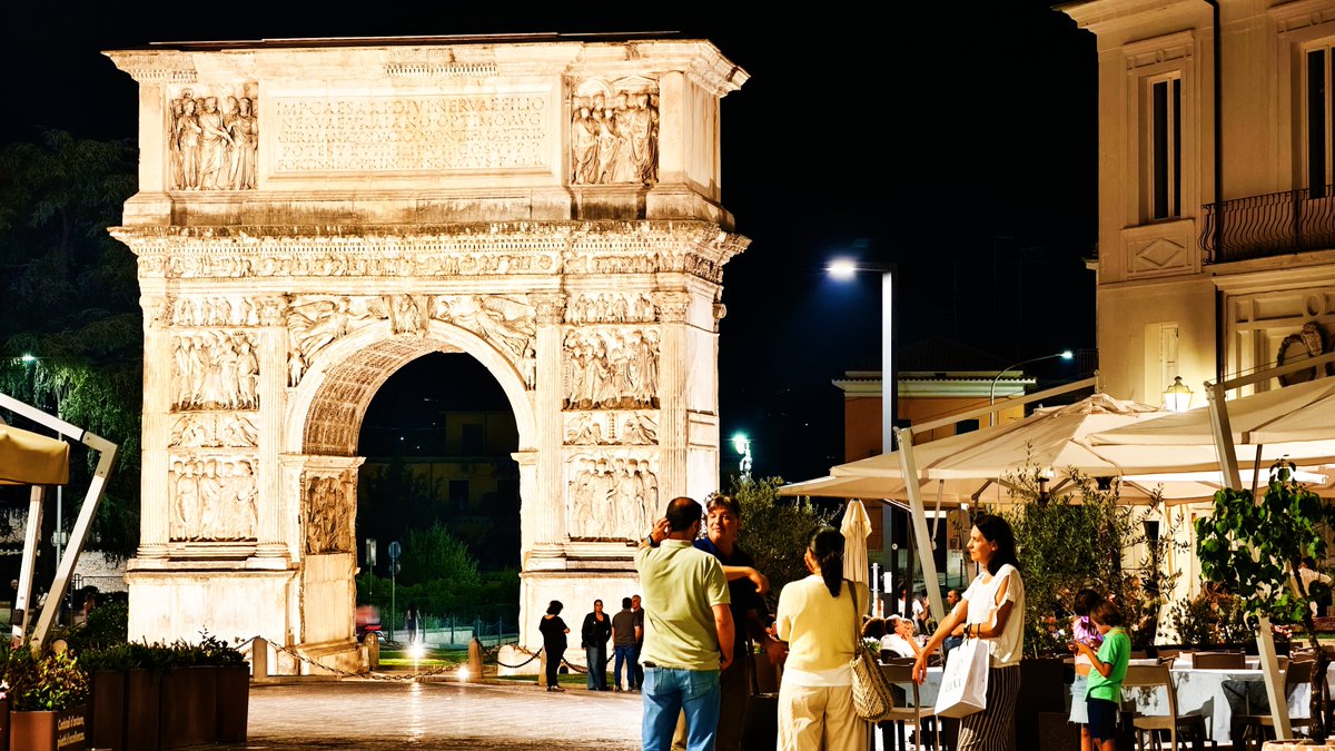 住んでる街だけど
しかし 観光人多い......
いいなぁー(休暇)