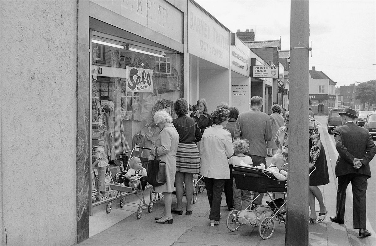 The British way of life in 1975.
No machete-waving scumbags roaming the streets.
No knife-wielding scumbags roaming the streets.
No rampant shoplifting.
No-one tearing down British flags.
No-one shitting in doorways and on the pavement.
No hotels turned into immigrant
