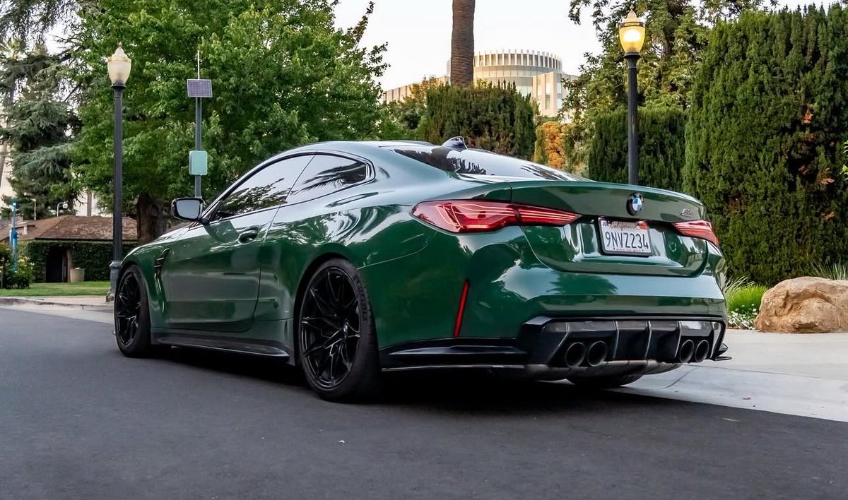 Car Pxrn tweet media