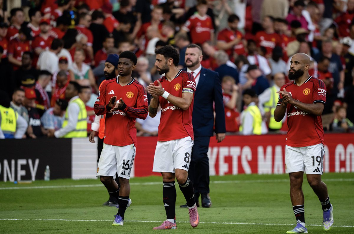 The badge. The belief. The brotherhood. This is why we love United. ❤️