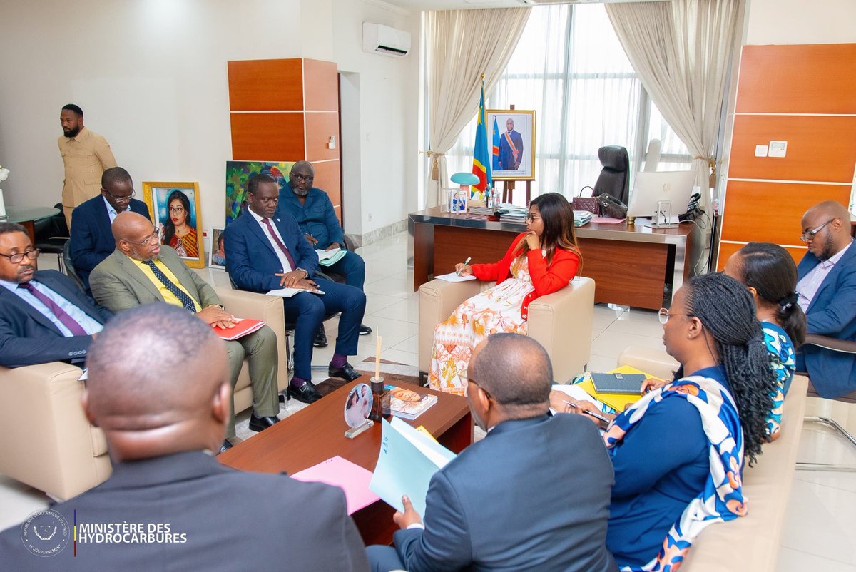 #RDC : Reçus par la Ministre d'État aux hydrocarbures, les Directeurs Généraux des sociétés pétrolières promettent de travailler pour l'intérêt de la Nation

Kinshasa, le 21 août 2025

Les Directeurs Généraux des sociétés pétrolières œuvrant en République Démocratique du Congo