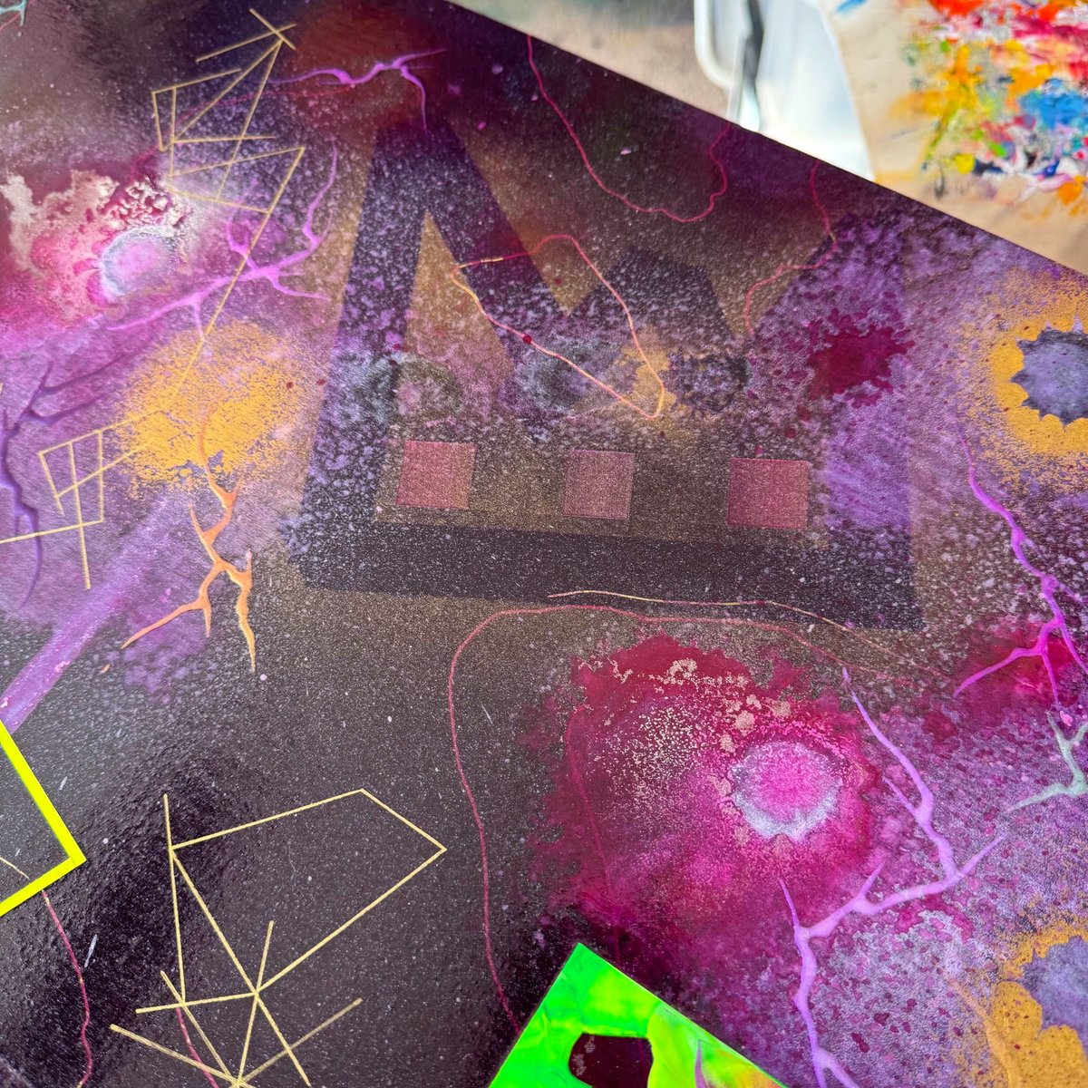 "King Nothing And The Discovery Of The Lost Venus (For Samo)" is a nod to the legend Basquiat in my signature geometric style from my collection, "The Up-Side Of Down." If you can turn your pain to purpose, you can take away the power it holds over you. #art #artist #healing