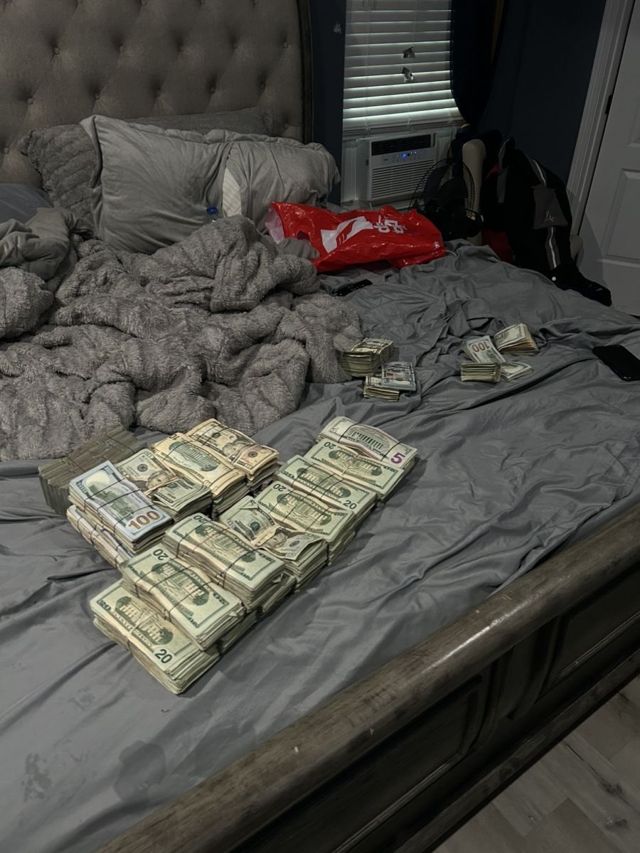 Blessed (@idblessd) on Twitter photo 