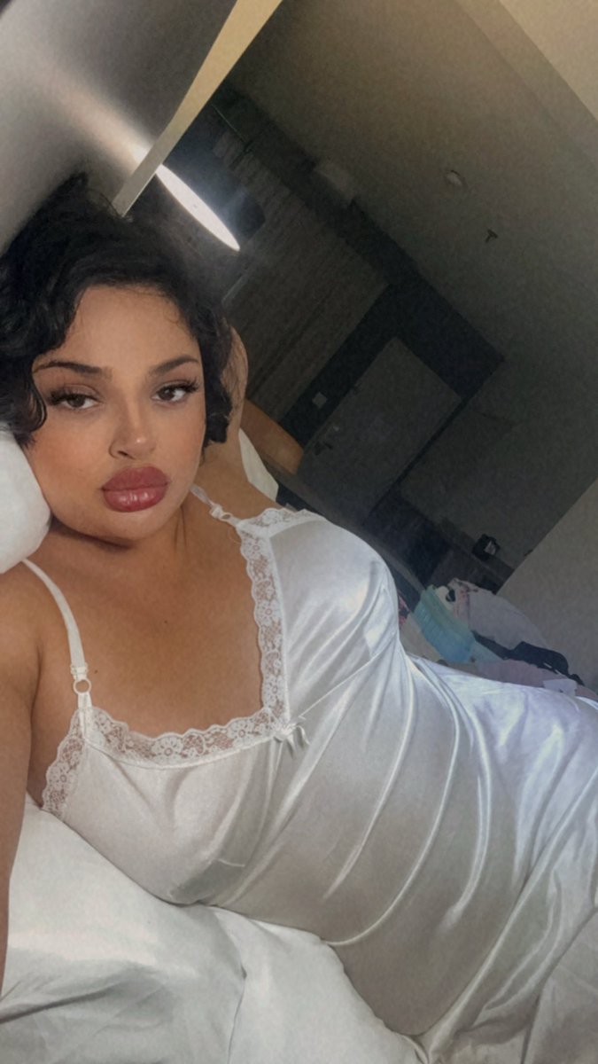 Call me your real-life Betty Boop 💕🍒 Sweet on the outside, naughty on the inside… come see what’s behind the wink 😘✨ #OnlyFans

onlyfans.com/rubyroseredd