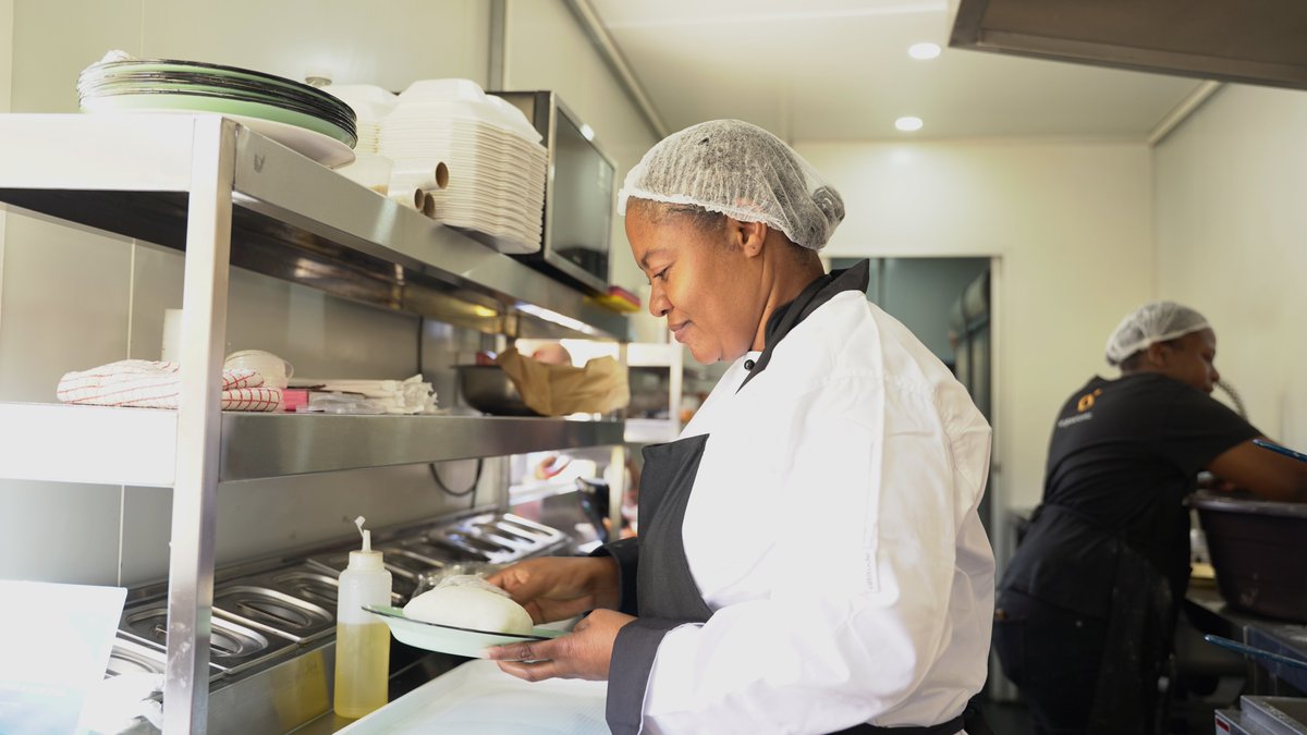 UNDPSouthAfrica's tweet photo. READ | Township spaza shops fuel local economies, but few are women-owned.

Through our Digital Innovation for Modernising the Informal Economy (#DIME), we’re making spaza safe, digital &amp; inclusive - putting women entrepreneurs at the centre of change.

📰https://t.co/vJrwhApWns https://t.co/c3BcZhcahn