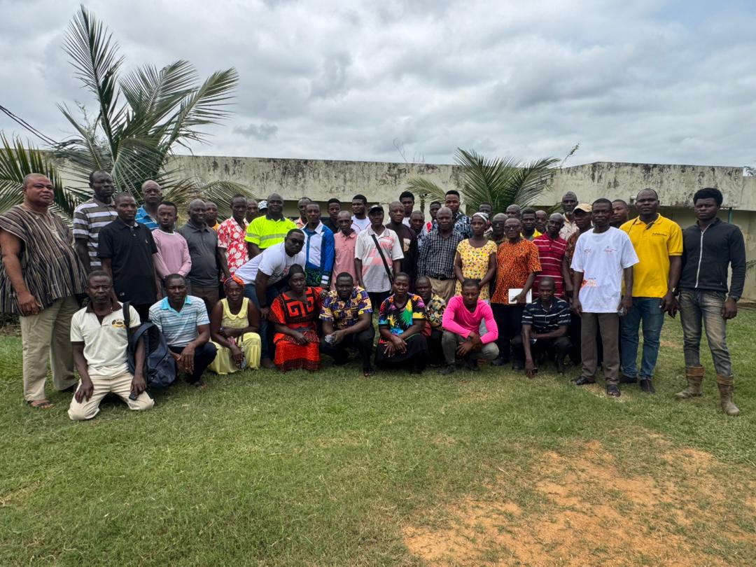 Solidaridad_wa's tweet image. 3/ The Climate Resilience Oil Palm Programme is implemented by Anglogold Ashanti in partnership with Solidaridad. The partnership is contributing to #NISCOPS implemented by Solidaridad with funding from @DutchMFA and @FCDOGovUK.