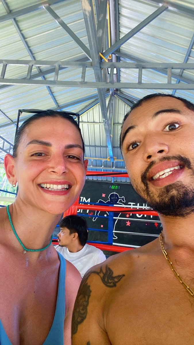 Hello world #สมุย เป็นชายเดี่ยวให้เธอได้นะ