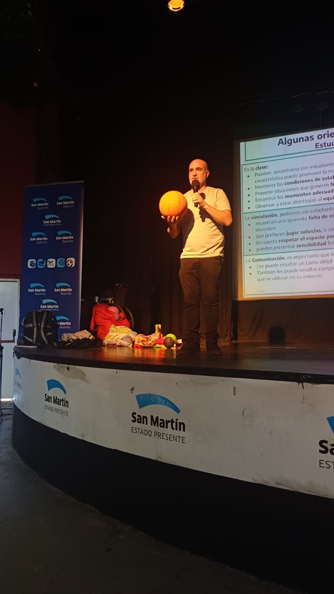 Leo Troncoso (@leot14) on Twitter photo ➡️📍San Martín, junto al Municipio, realizamos el Encuentro Pedagógico Distrital: 👉🏻Estudiantes con Discapacidad en la Clase de Educación Física.
➡️En la PBA💙 de <a href="/Kicillofok/">Axel Kicillof</a> la Discapacidad es Política de Estado.
<a href="/AlbertoSileoni/">Alberto Sileoni</a> <a href="/fmoreiraok/">Fernando Moreira</a> <a href="/gkatopodis/">Gabriel Katopodis</a> <a href="/pablourquizaok/">Pablo Urquiza</a> ➡️📍San Martín, junto al Municipio, realizamos el Encuentro Pedagógico Distrital: 👉🏻Estudiantes con Discapacidad en la Clase de Educación Física.
➡️En la PBA💙 de <a href="/Kicillofok/">Axel Kicillof</a> la Discapacidad es Política de Estado.
<a href="/AlbertoSileoni/">Alberto Sileoni</a> <a href="/fmoreiraok/">Fernando Moreira</a> <a href="/gkatopodis/">Gabriel Katopodis</a> <a href="/pablourquizaok/">Pablo Urquiza</a>