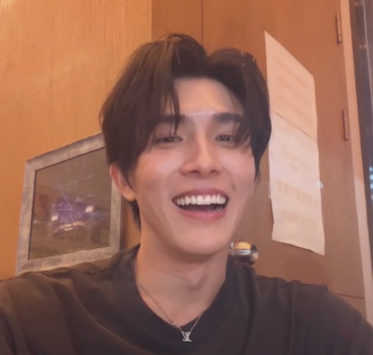 N0RMALPJM's tweet photo. my pretty boy <33 he means so much to me 🤍🖤
— #BXXMRVW #RWV @bxxm_rvw ✨ https://t.co/tDaUxGQ2lv