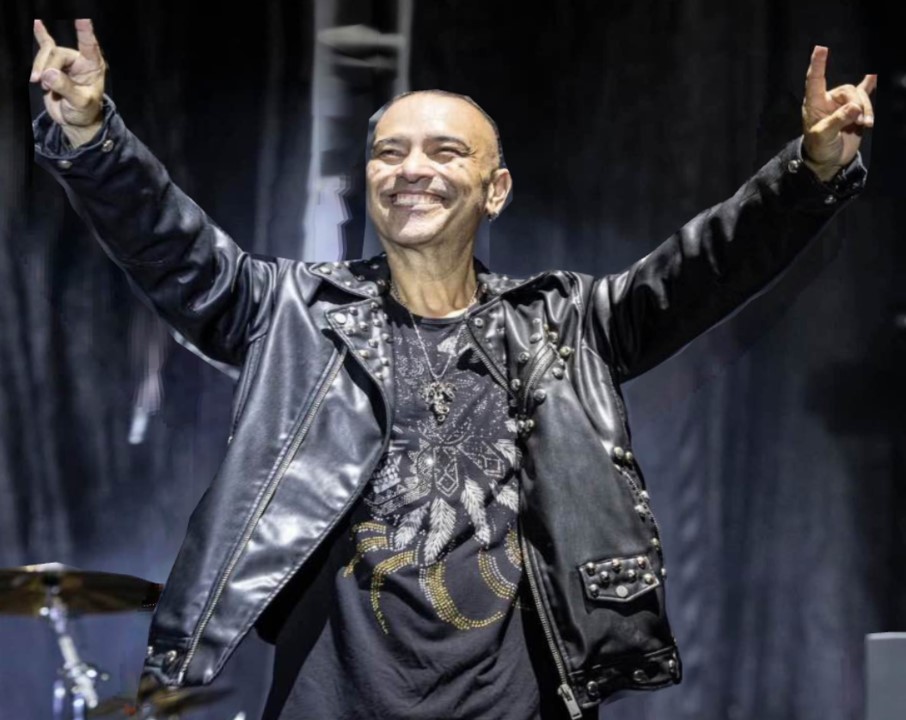 ebarragan1's tweet photo. DEP maestro... #XavaDrago  #CODA https://t.co/lZ8lCZWvWB