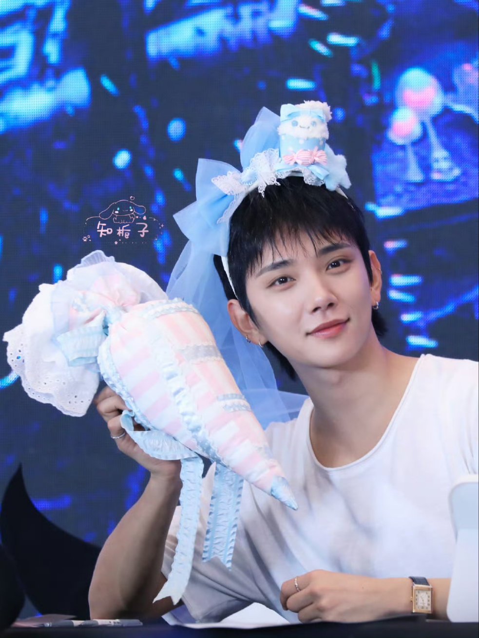 SEVENTEEN YIZHIYU特典 ジョシュア SEVENTEEN YIZHIYU特典 ジョシュア 【公式通販】