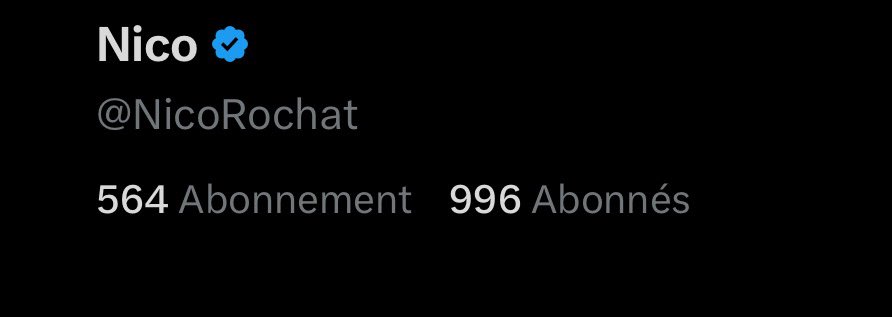 On y est presque aux 1000 😍😍 merci à vous tous les amis ❤️💙 #teamOL