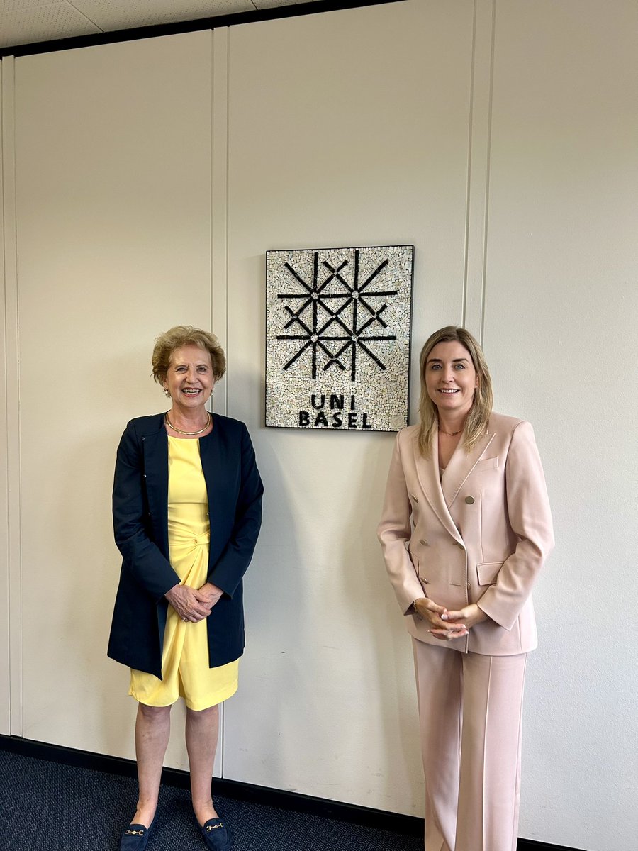 Ambassador McGarry was delighted to meet President of the University of Basel Professor Andrea Schenker-Wicki this afternoon for an exchange on higher education links between 🇨🇭 and 🇮🇪.