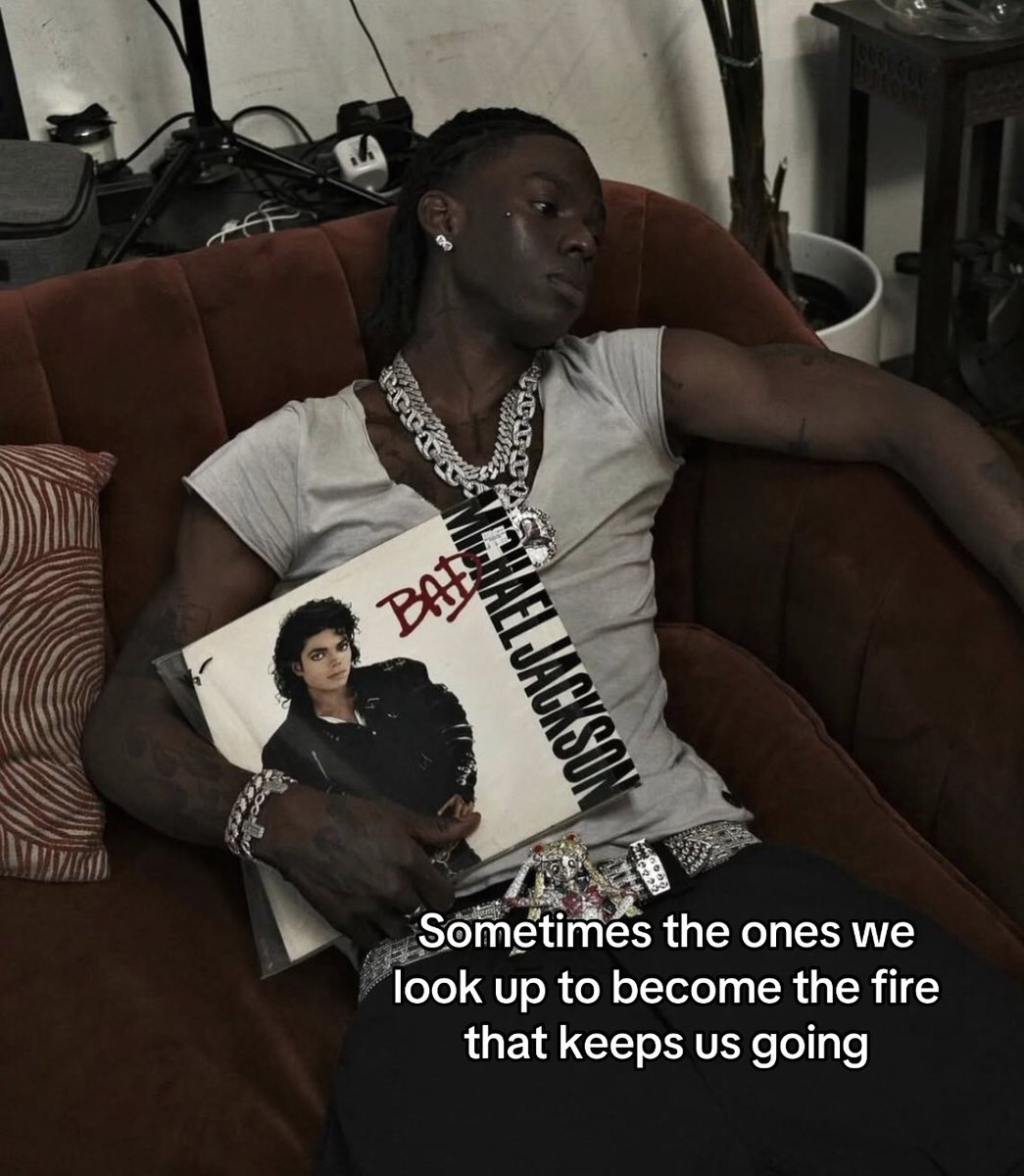 🫧 (@d_n_l_0) on Twitter photo 