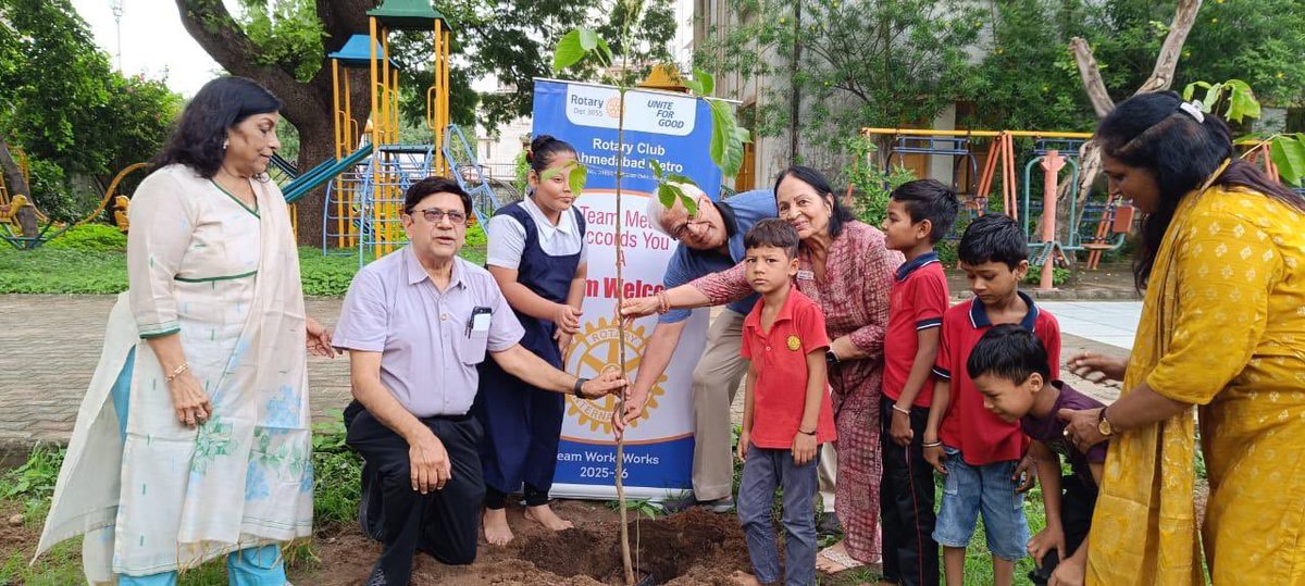 rcahdmetro's tweet image. It gives us immense pleasure to share the grand success of our first project of the year – ‘Tree Plantation’, held on 1st July at Saraswati Vidya Mandir School, Paldi

#Rotary #RCAM #RotaryClubOfAhmedabadMetro #TreePlantation #SaveMotherEarth  #green